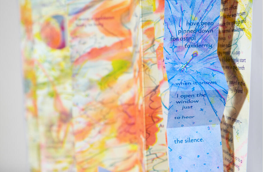 backside of pop-out accordion